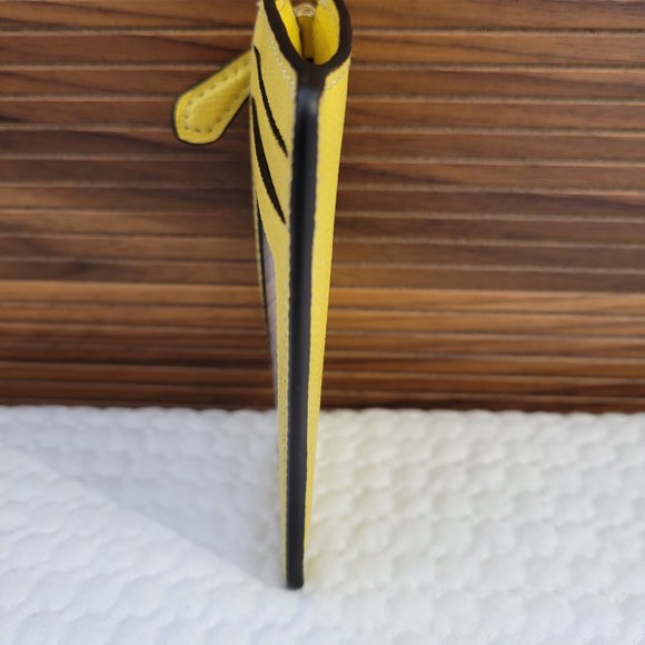 Coach ID Case - Picture 13 of 14